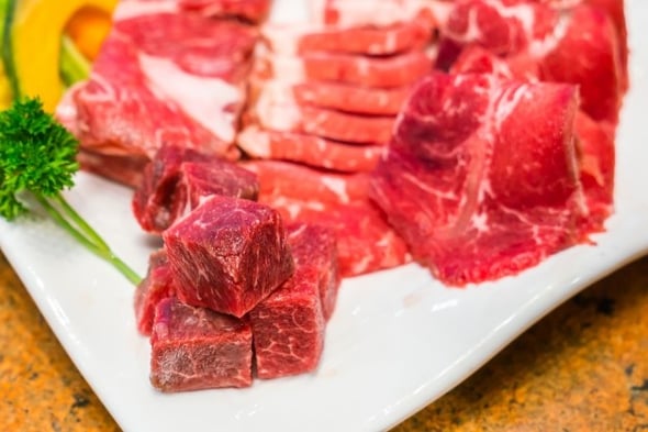 La Danimarca tassa la carne rossa, ma rischia di essere una mossa isolata e inefficace
