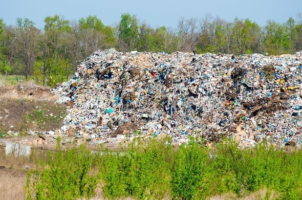 Cambia la classificazione: rifiuti speciali “pericolosi” per legge
